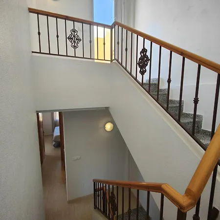 Quesada Llanes Danuria Villa